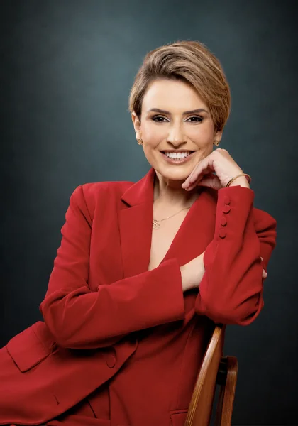 Dra. Denize Peruzzo, especialista em harmonização orofacial e instrutora do SkinPlay School